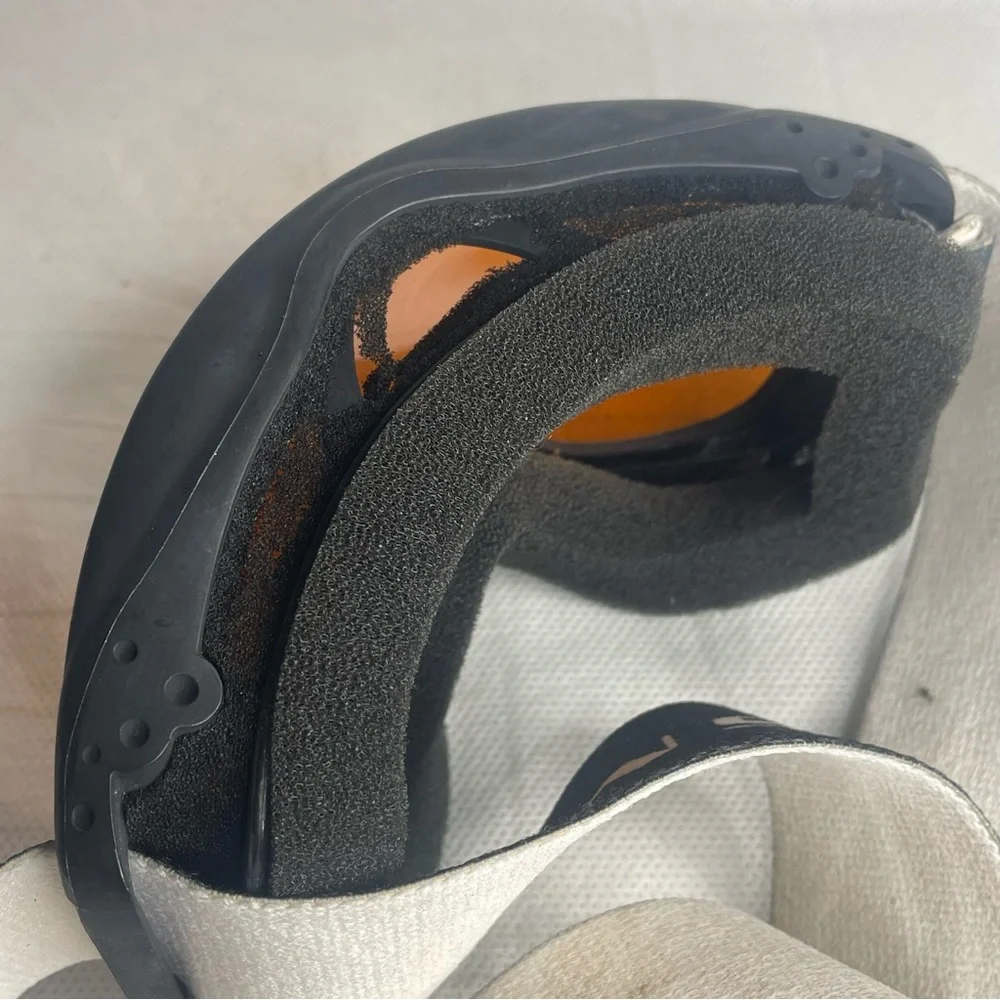 Smith Sundance II SK7 Ski Goggles Youth Kids Size S/M Black Amber Iridium Lens